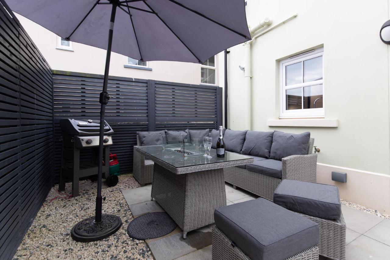 Cottage Mews - Seaside Cottage Parking Terrace Tenby Eksteriør bilde